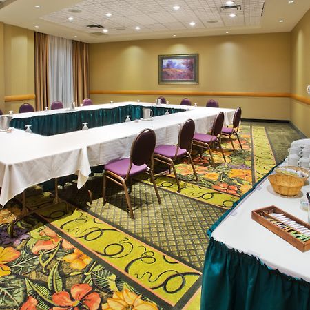 Holiday Inn & Suites North Vancouver By Ihg Экстерьер фото