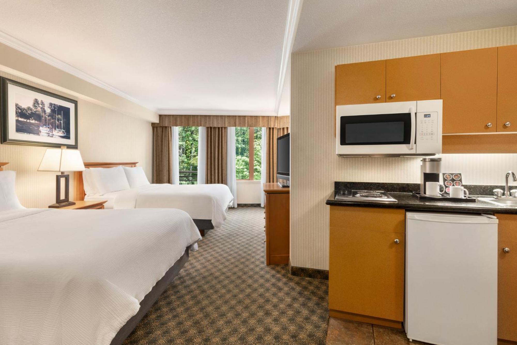 Holiday Inn & Suites North Vancouver By Ihg Экстерьер фото