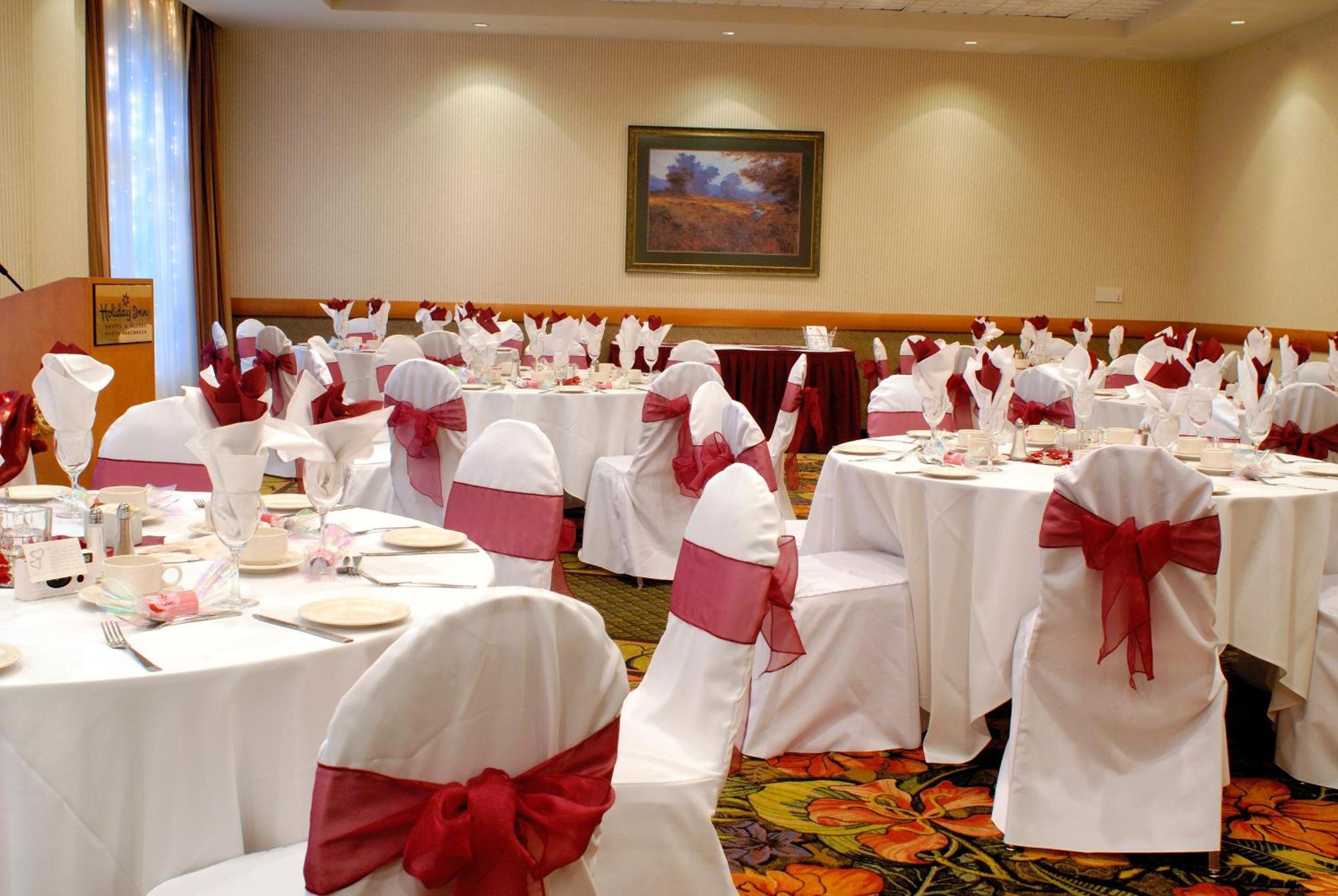 Holiday Inn & Suites North Vancouver By Ihg Экстерьер фото